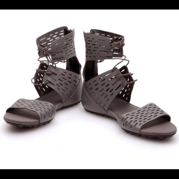 nike gladiator sandals